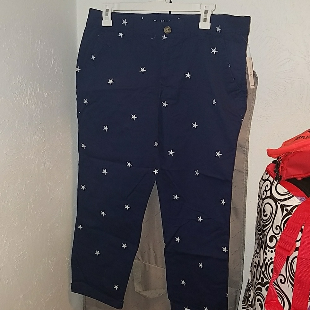 Khaki Capri pants. Navy blue